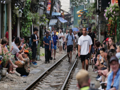 HCMC and Hanoi Lead in Tourism Revenues for H1